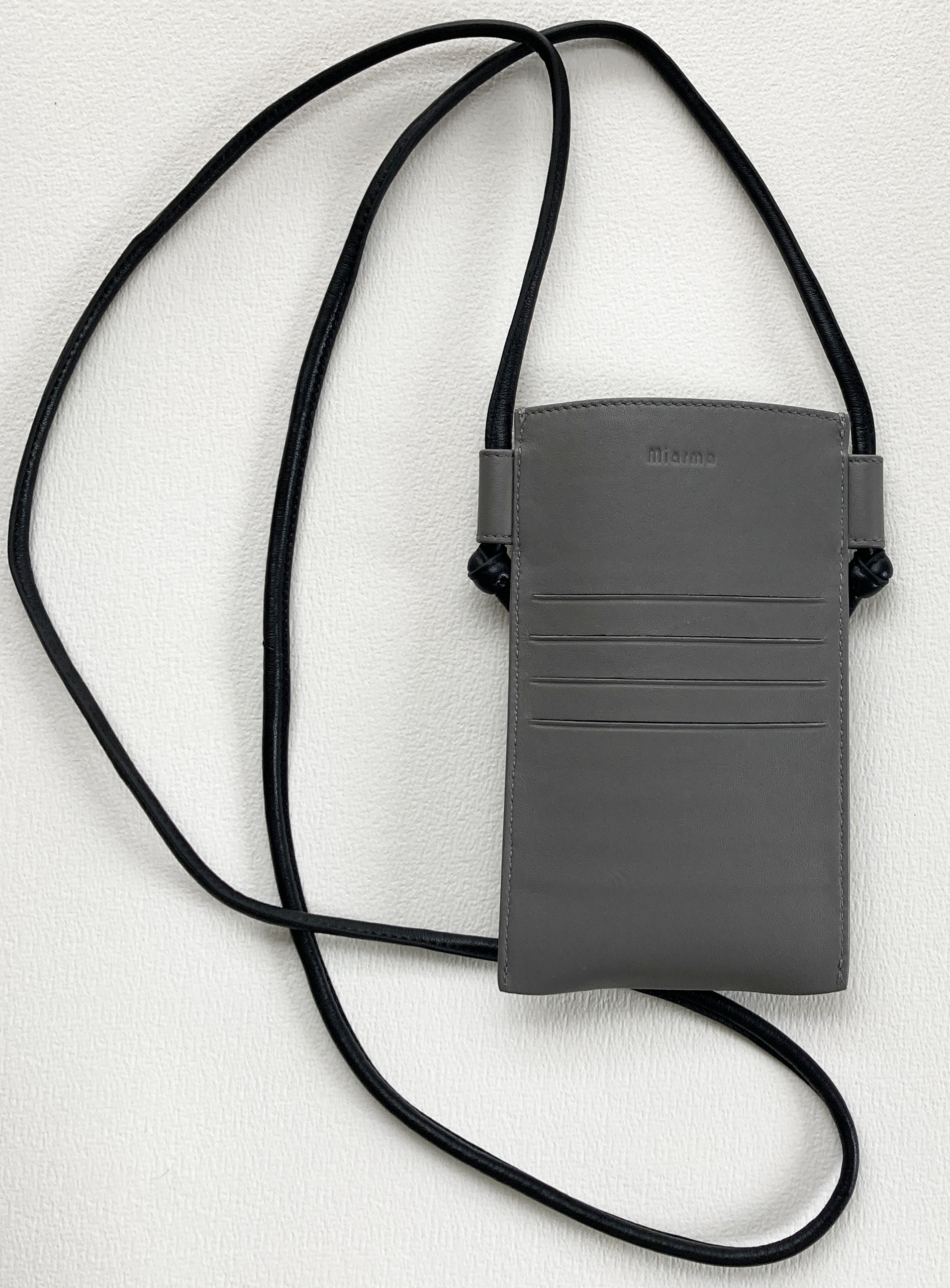 MIARMA Pronto étui portable cuir agneau bandoulière