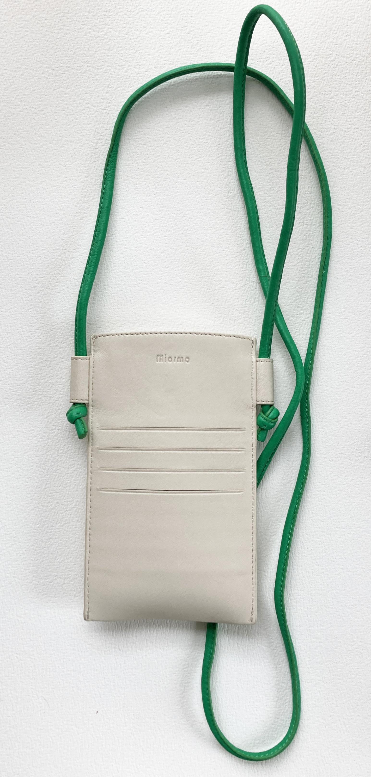MIARMA Pronto étui portable cuir agneau bandoulière